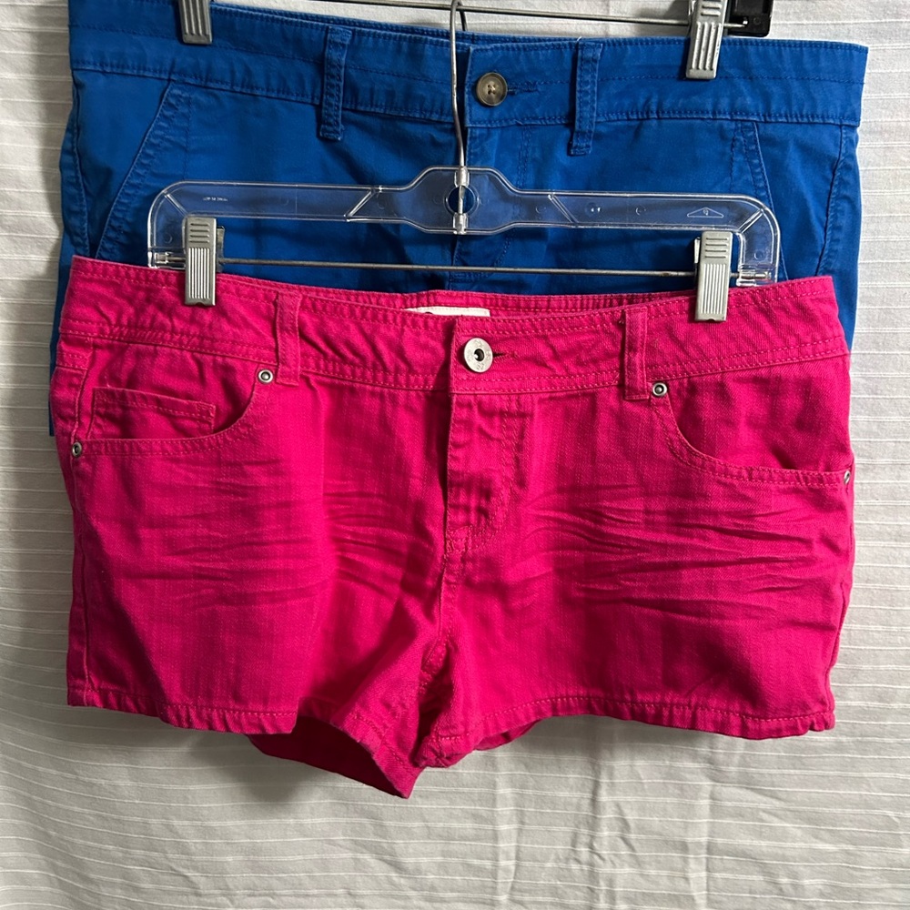 Lot Of 2 SO Mini Denim Shorts PinkBlue Juniors Size 13. B51